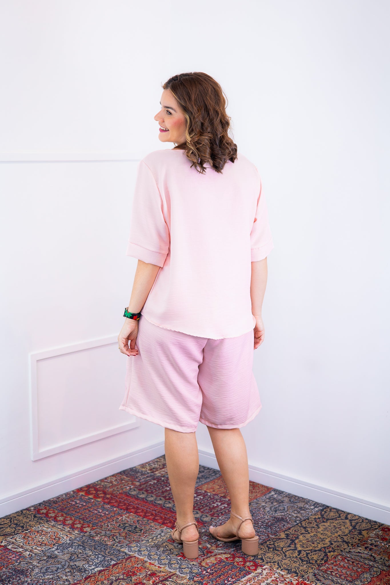 Conjunto Dulce – Blusa Oversized e Bermuda com Bolsos em Linho Light