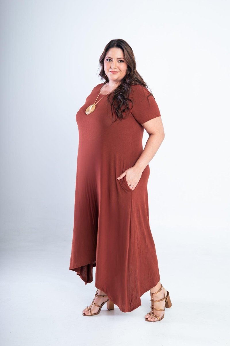 Macacão Origem - Gola Redonda com Barra Triangular em Viscolycra