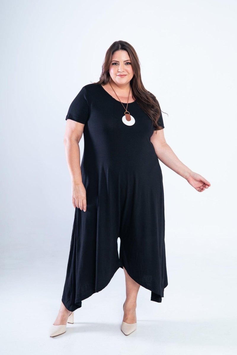 Macacão Origem - Gola Redonda com Barra Triangular em Viscolycra