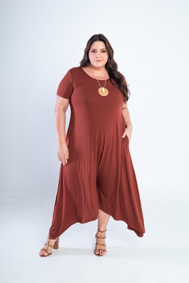 Macacão Origem - Gola Redonda com Barra Triangular em Viscolycra