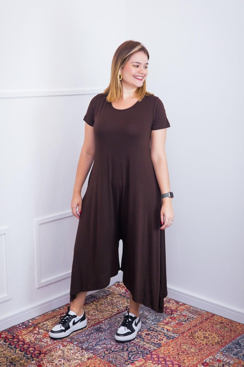 Macacão Origem - Gola Redonda com Barra Triangular em Viscolycra