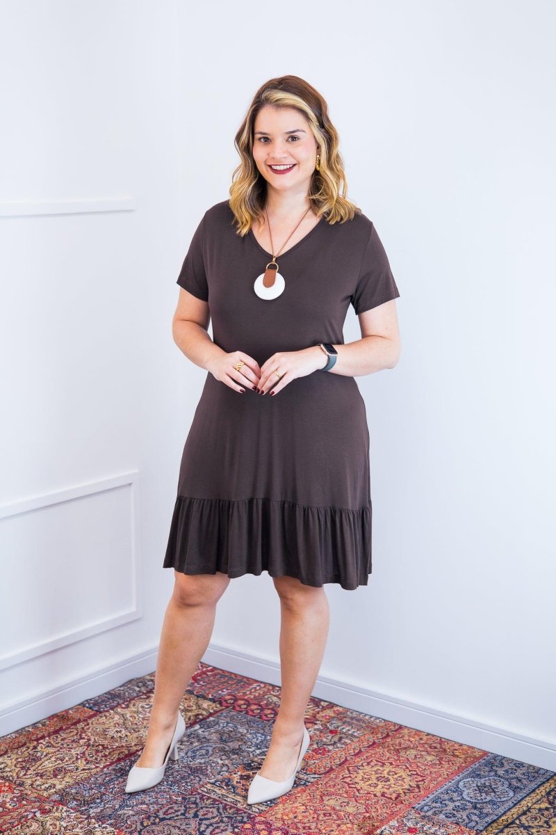 Vestido Verona - Babado Gola V e Manga Curta