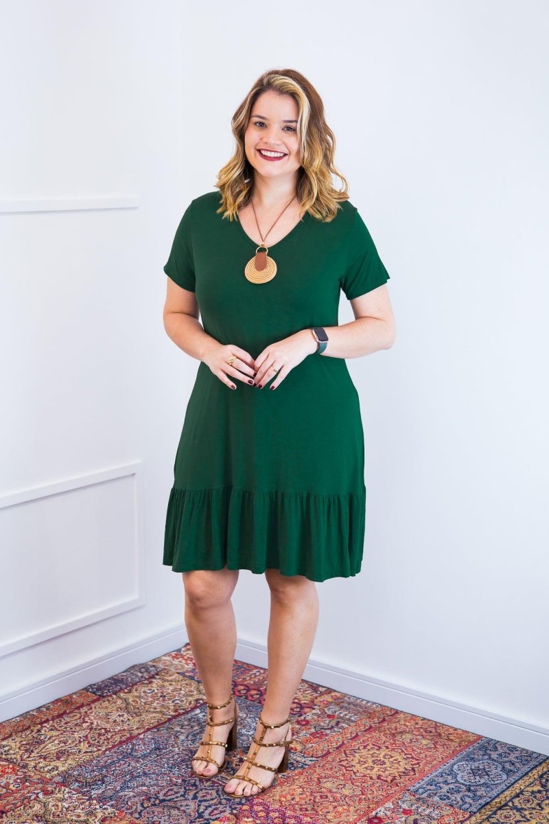 Vestido Verona - Babado Gola V e Manga Curta