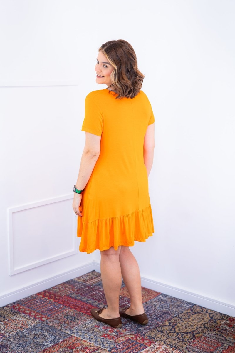 Vestido Verona - Babado Gola V e Manga Curta