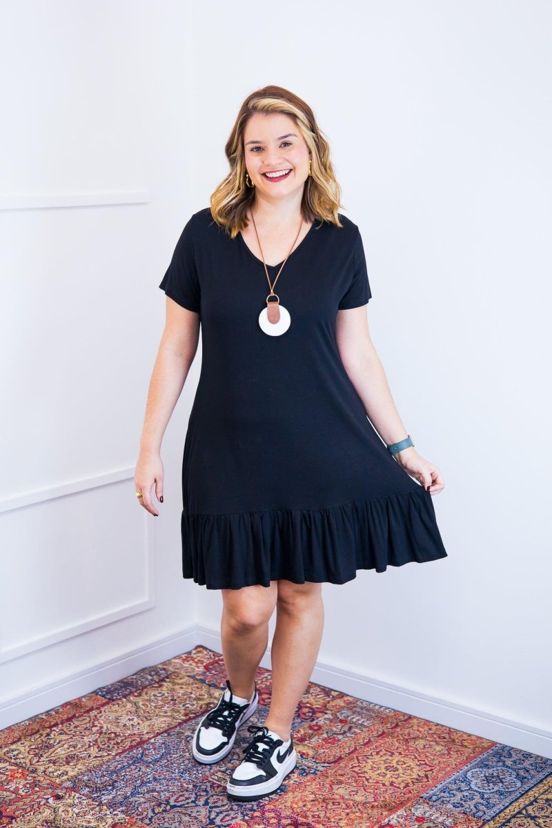 Vestido Verona - Babado Gola V e Manga Curta