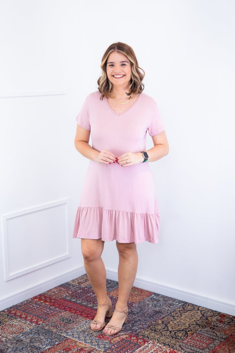 Vestido Verona - Babado Gola V e Manga Curta