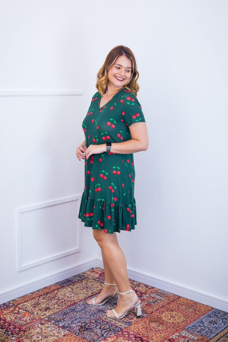 Vestido Verona - Babado Gola V e Manga Curta