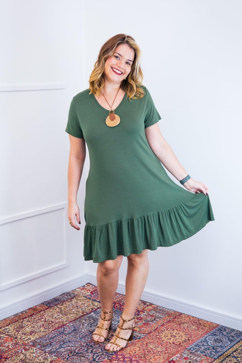 Vestido Verona - Babado Gola V e Manga Curta