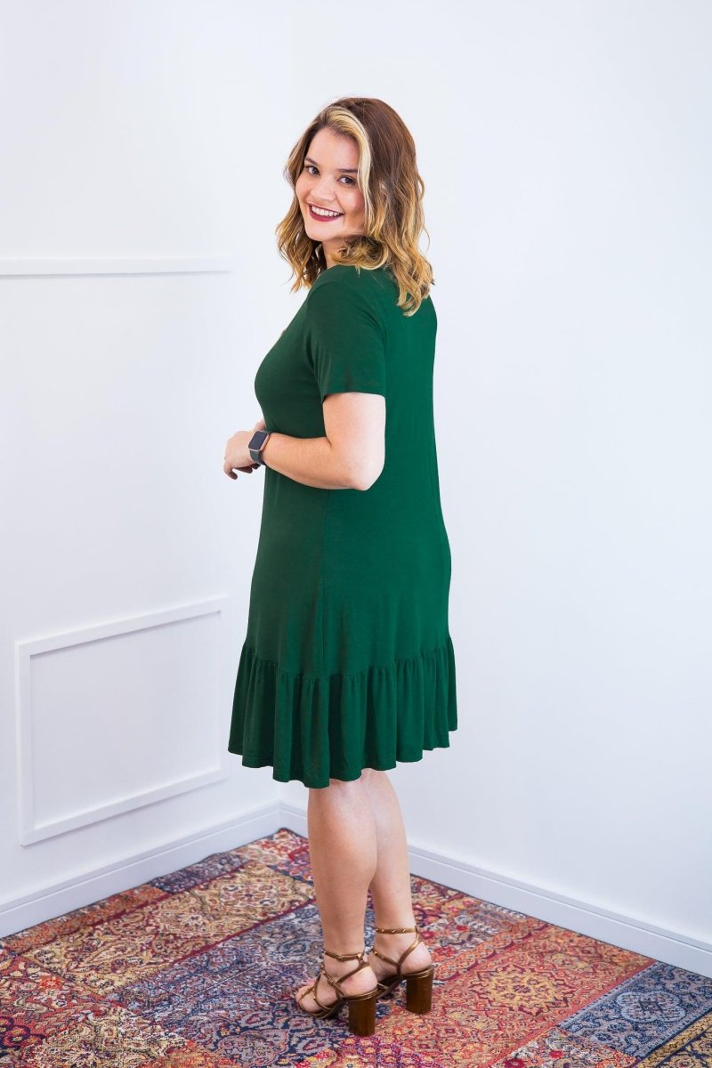 Vestido Verona - Babado Gola V e Manga Curta