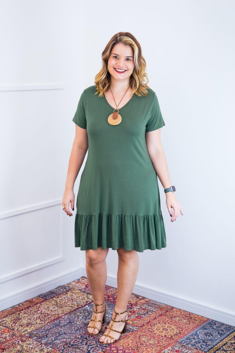 Vestido Verona - Babado Gola V e Manga Curta