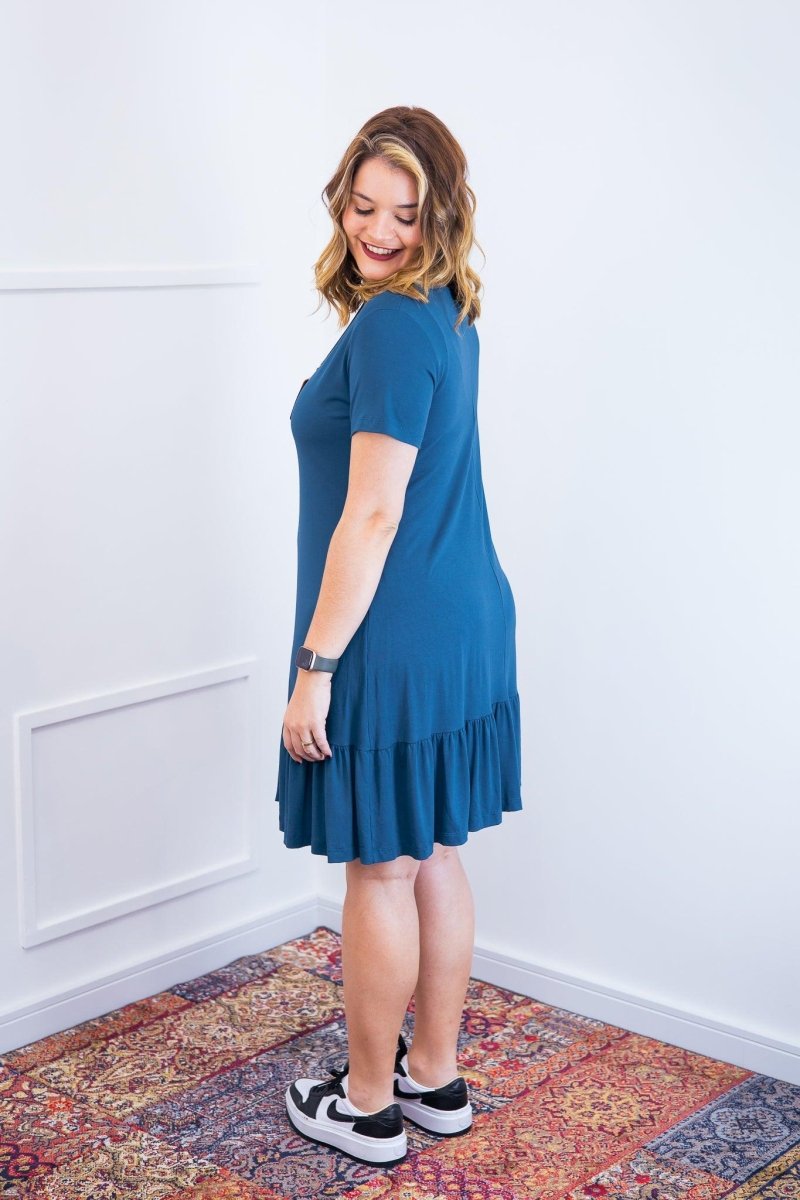 Vestido Verona - Babado Gola V e Manga Curta