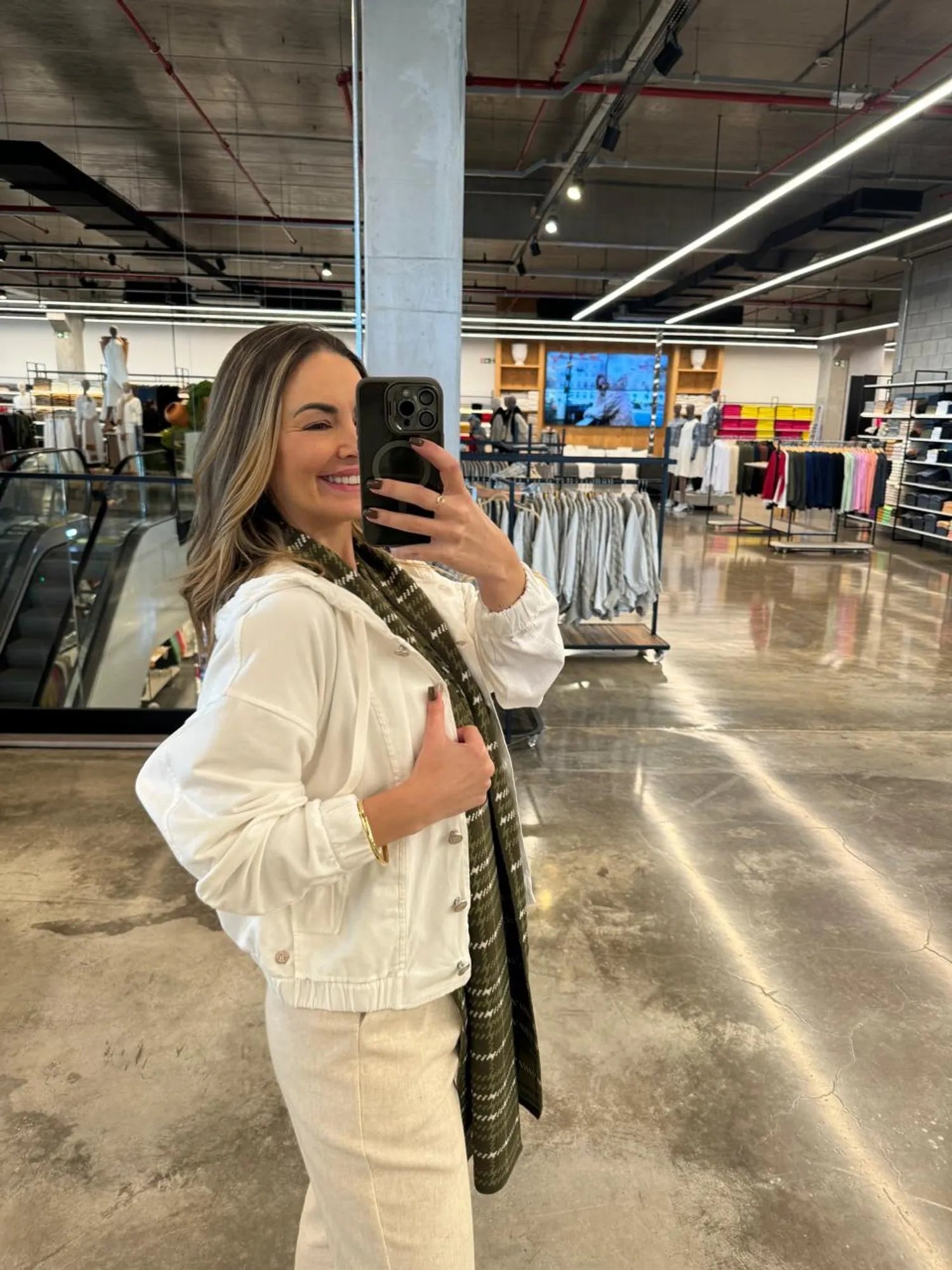 Bomber Biamar em Moletom e Detalhes em Veludo