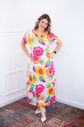 Vestido Antonella – Decote V com Fendas Laterais em Malha Confort Deluxe