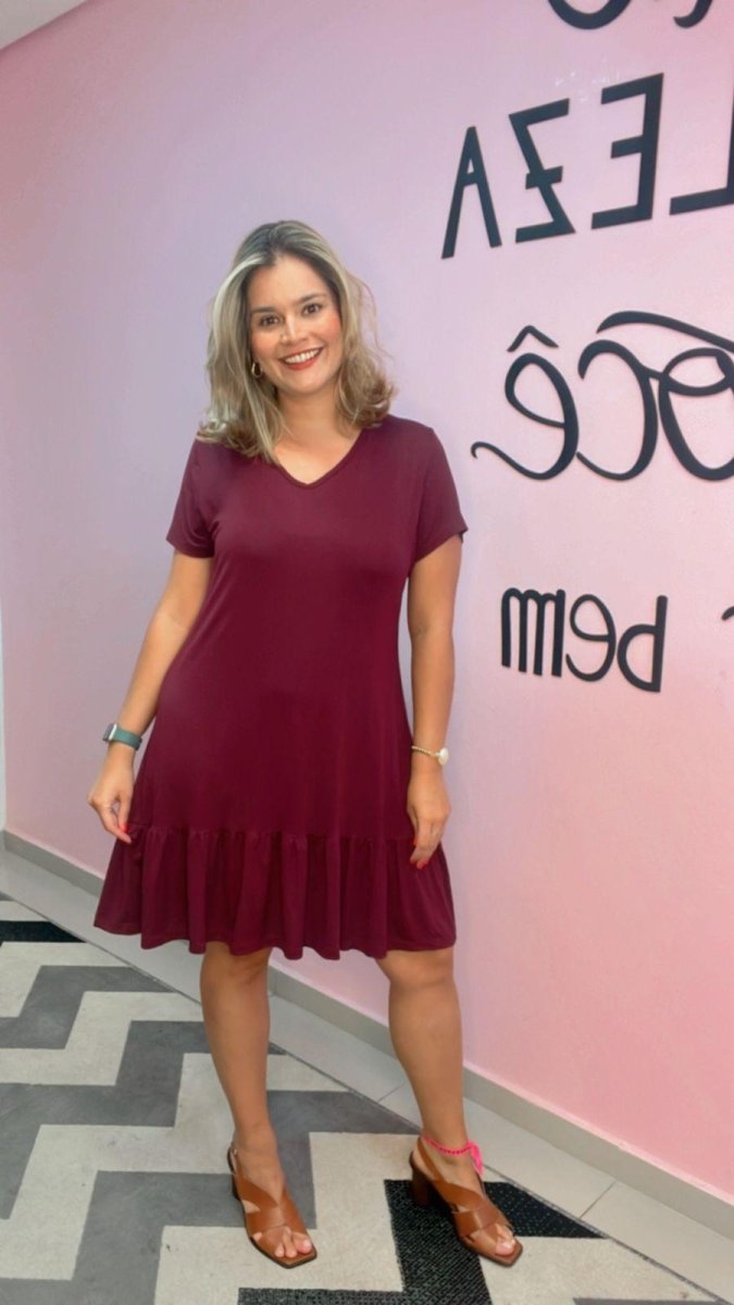 Vestido Verona - Babado Gola V e Manga Curta