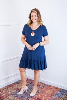 Vestido Verona - Babado Gola V e Manga Curta
