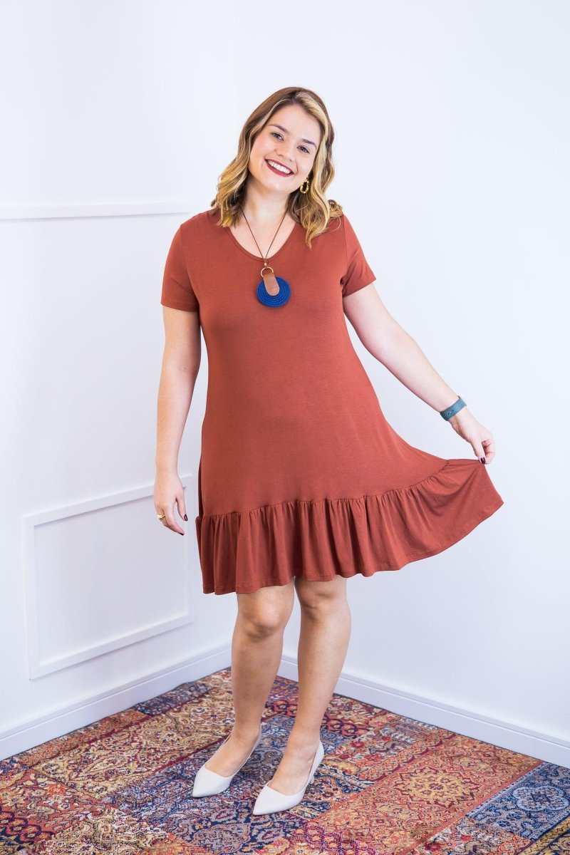 Vestido Verona - Babado Gola V e Manga Curta
