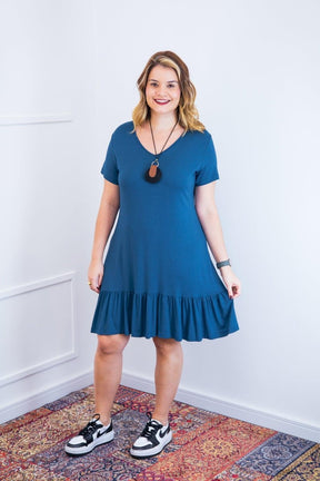 Vestido Verona - Babado Gola V e Manga Curta