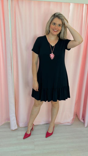 Vestido Verona - Babado Gola V e Manga Curta