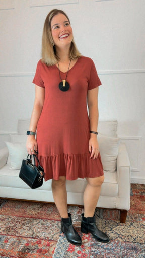 Vestido Verona - Babado Gola V e Manga Curta